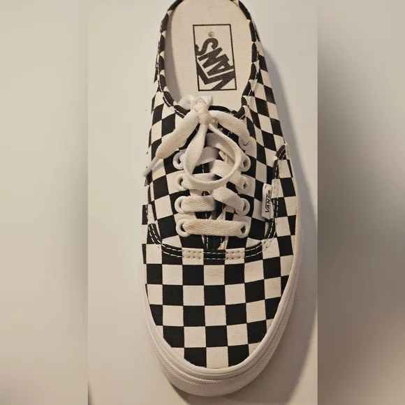 Womens 8.5 Black Whita Slip On Vans Sneaker Shoes - Picture 6 of 11